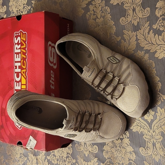 SKECHERS Active Dream Sneakers - Picture 7 of 7